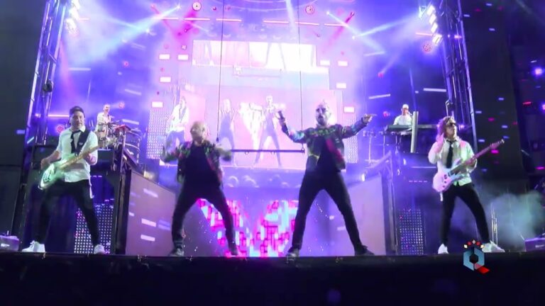 El ambiente festivo en Burela: una experiencia única